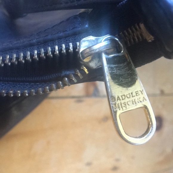 Badgley mischka cross body purse - Picture 3 of 5